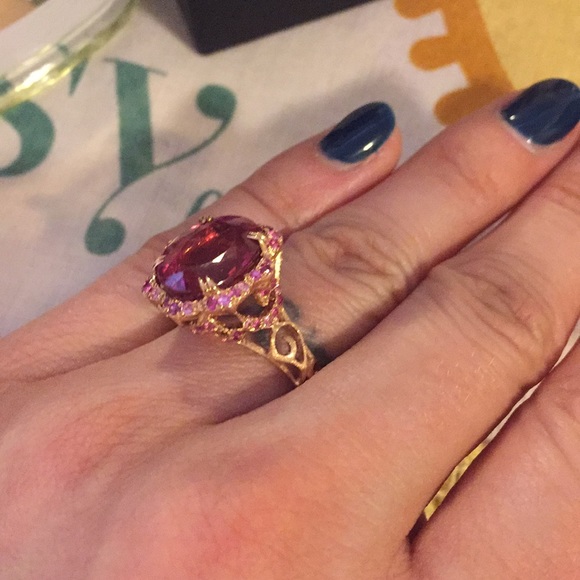 Jewelry - Rose gold and ruby ring. Jewelry - Rose gold and ruby ring.
